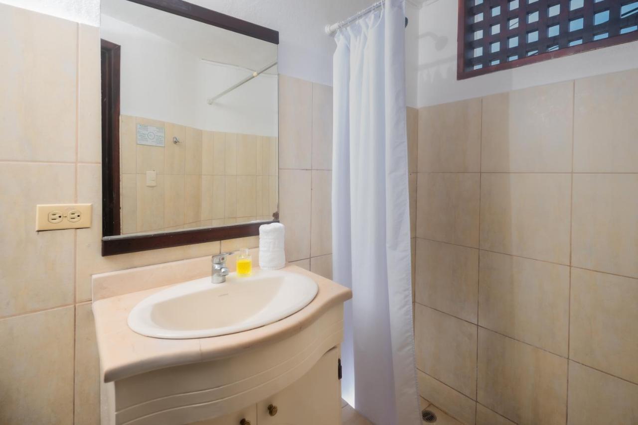 Hostal North Seymour Puerto Ayora  Eksteriør bilde