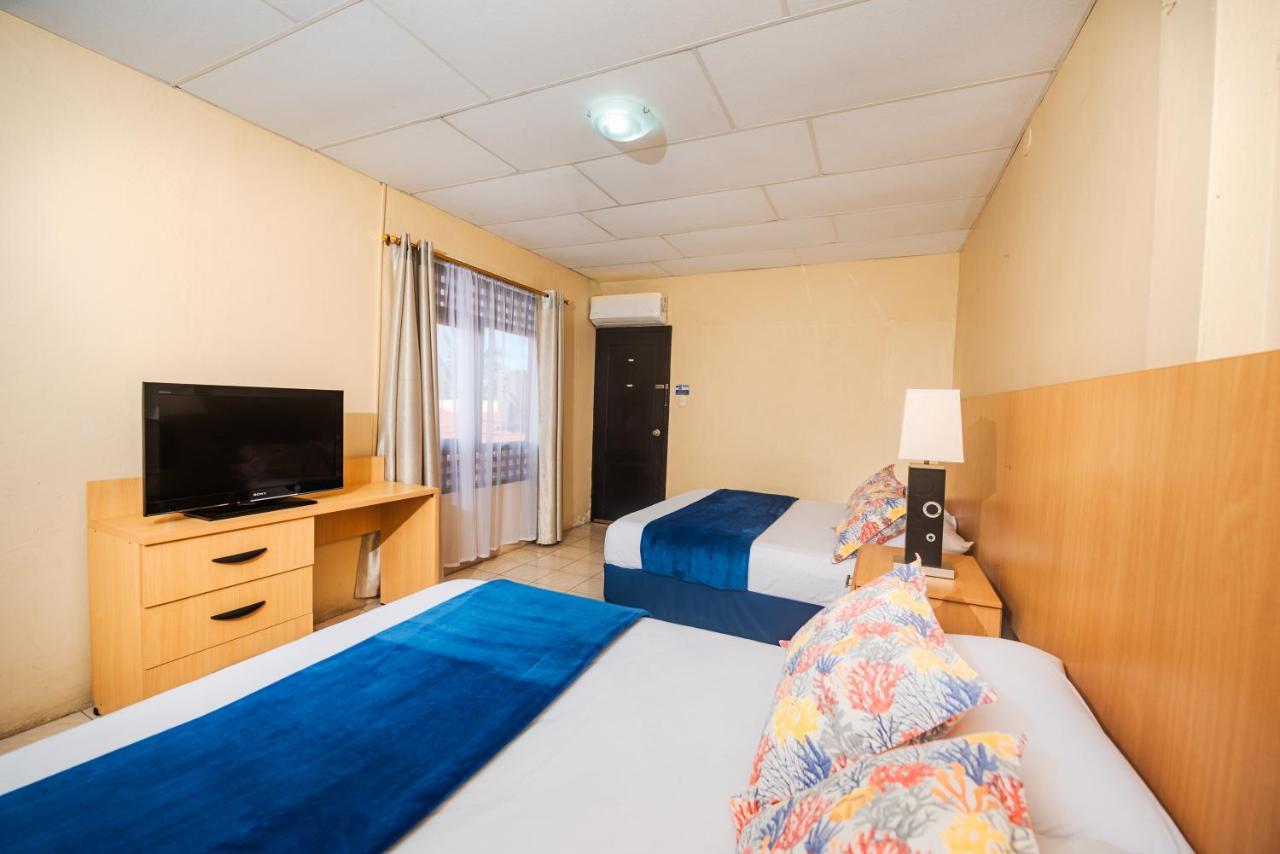 Hostal North Seymour Puerto Ayora  Eksteriør bilde