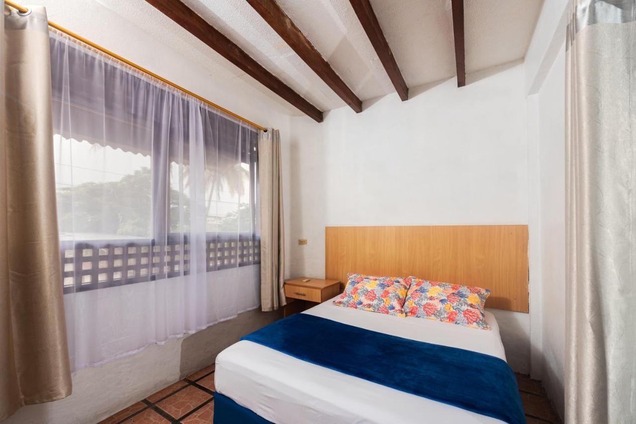 Hostal North Seymour Puerto Ayora  Eksteriør bilde