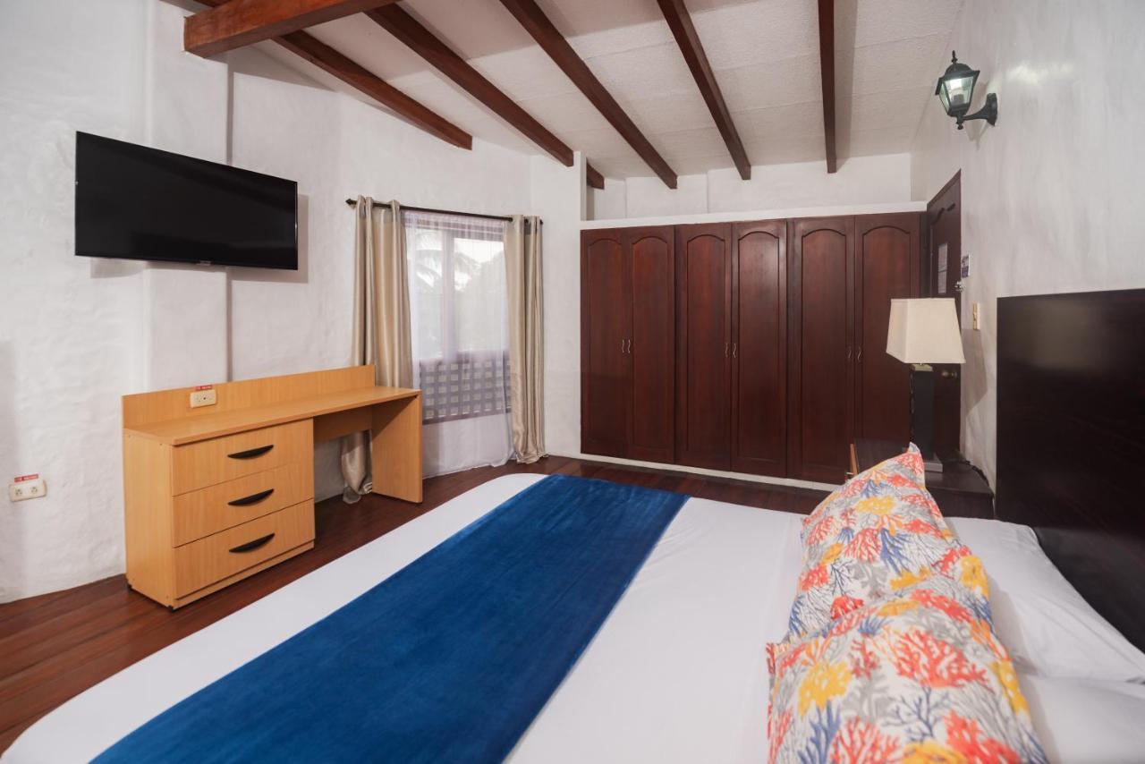 Hostal North Seymour Puerto Ayora  Eksteriør bilde