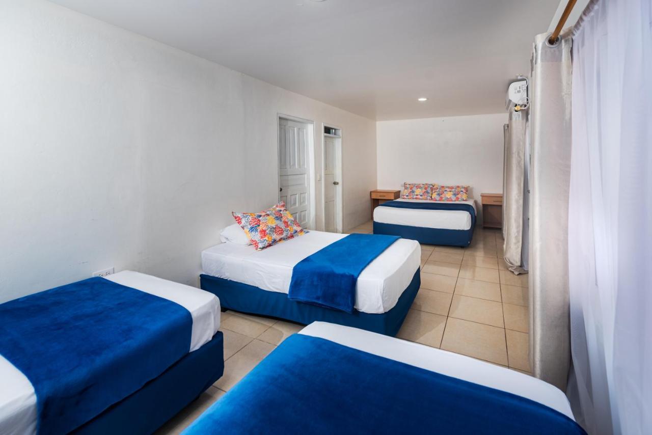 Hostal North Seymour Puerto Ayora  Eksteriør bilde