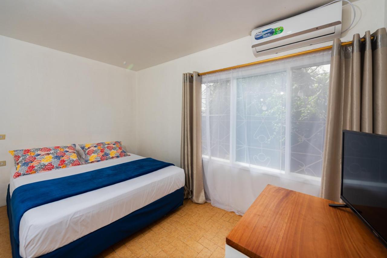 Hostal North Seymour Puerto Ayora  Eksteriør bilde