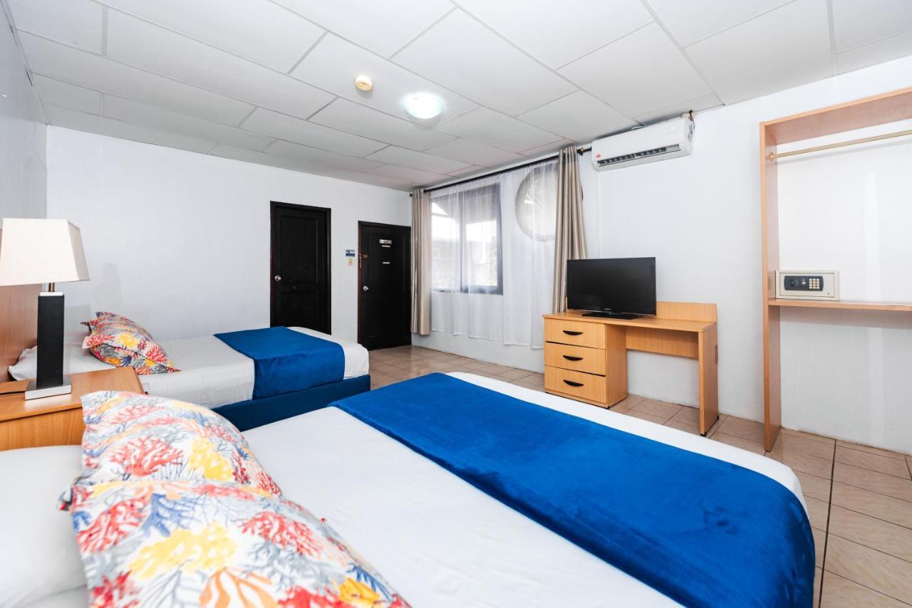 Hostal North Seymour Puerto Ayora  Eksteriør bilde